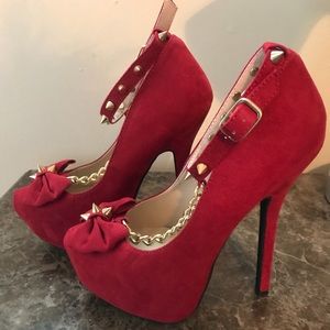 Red & Gold heels